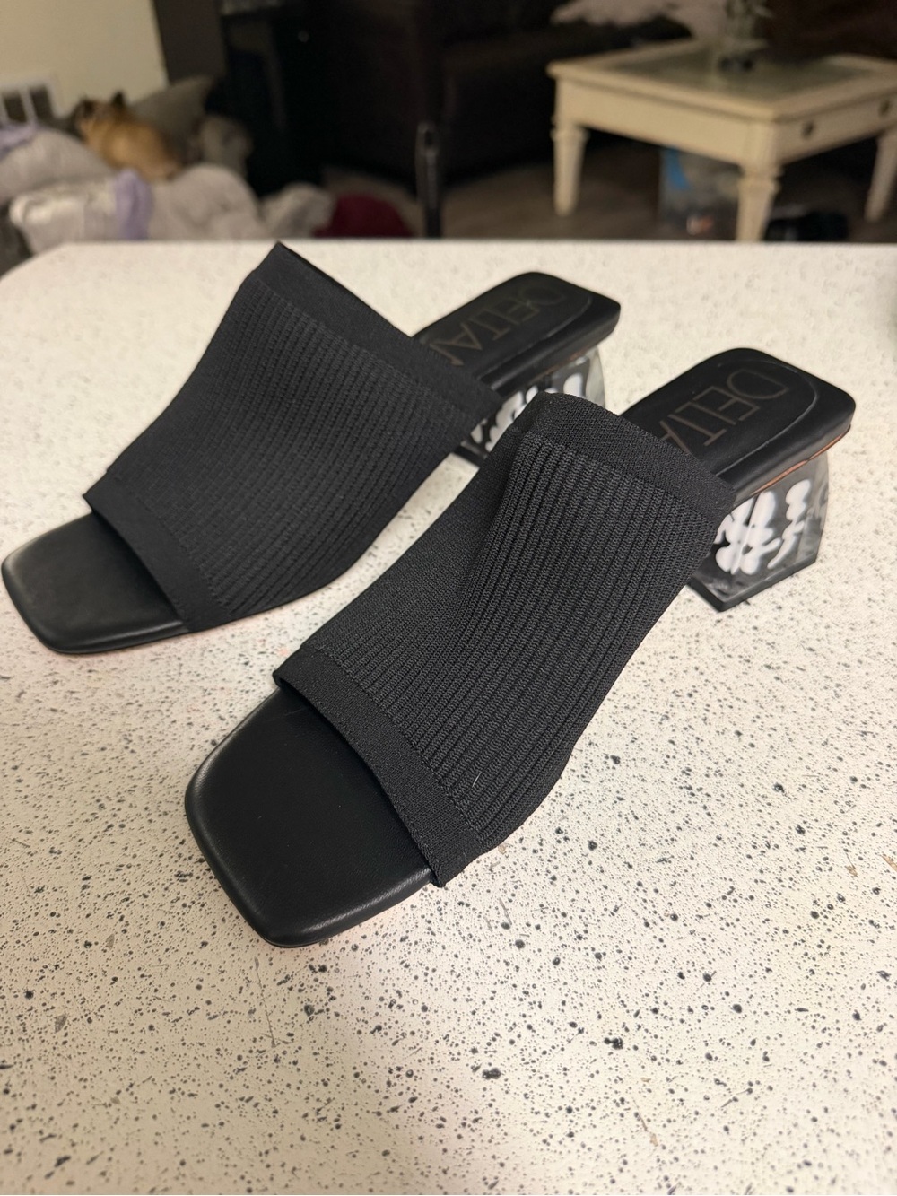 DELTAN Slide Sandals Black Patterned Block Heel Leather Sole Size 9M New